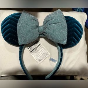 Japan Disney Velvet Ears